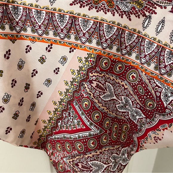 NEW Red and Beige Patterned Bandana Top (XS/S) - Picture 5 of 5